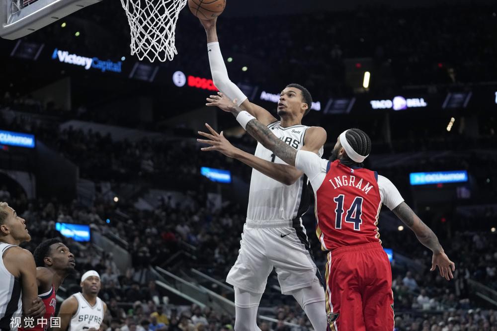 热评两岸丨亚冬会落幕 两岸情长留央视新闻客户端.